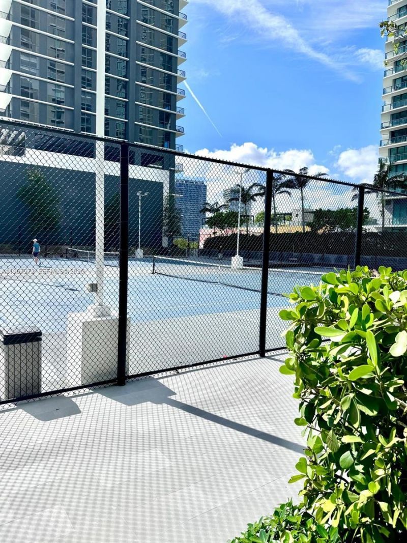 650 NE 32nd St, Unit 2507, Miami, FL 33137 Photo