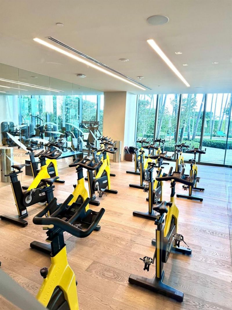 650 NE 32nd St, Unit 2507, Miami, FL 33137 Photo