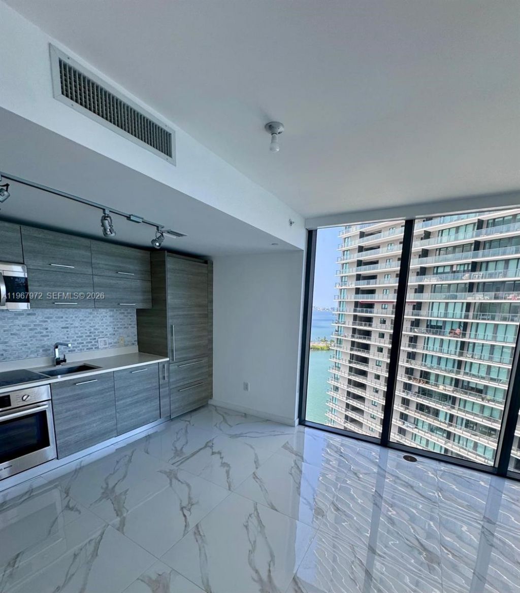 650 NE 32nd St, Unit 2507, Miami, FL 33137 Photo