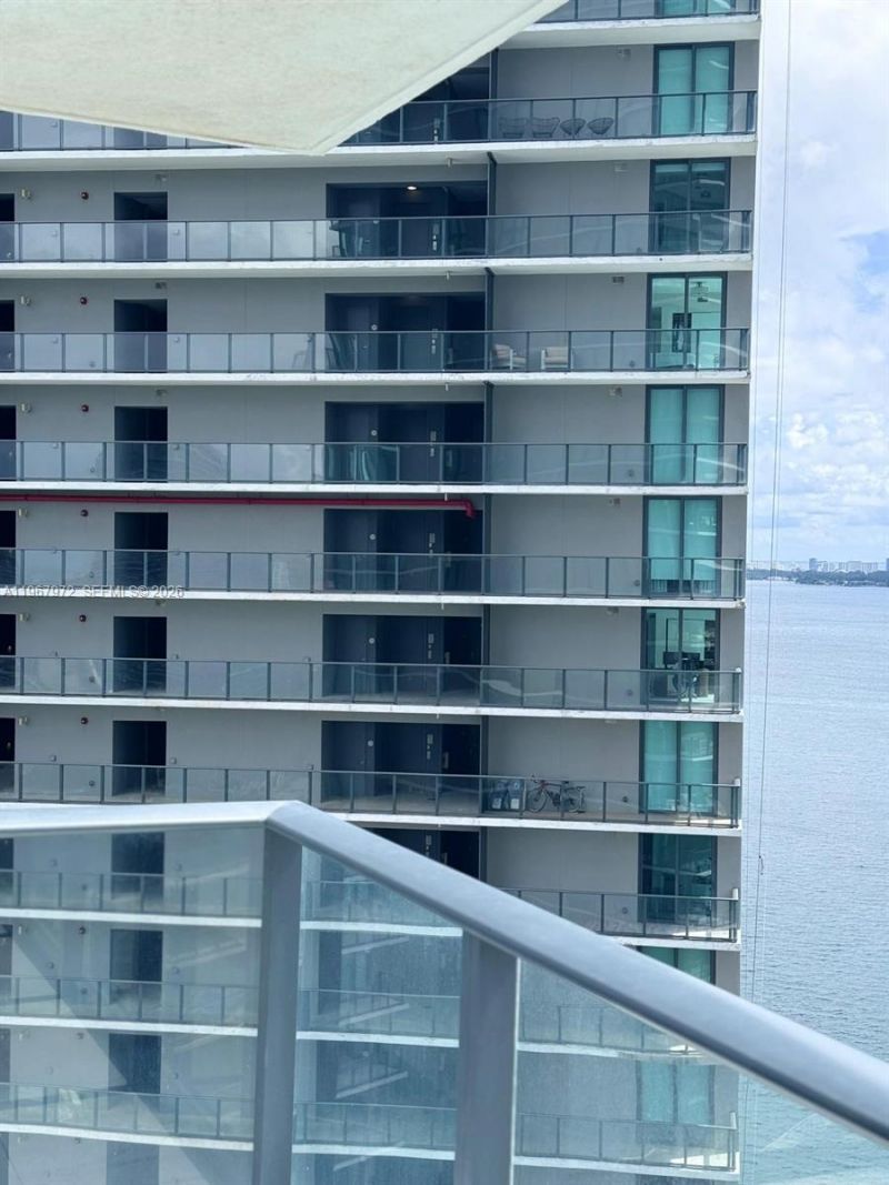 650 NE 32nd St, Unit 2507, Miami, FL 33137 Photo