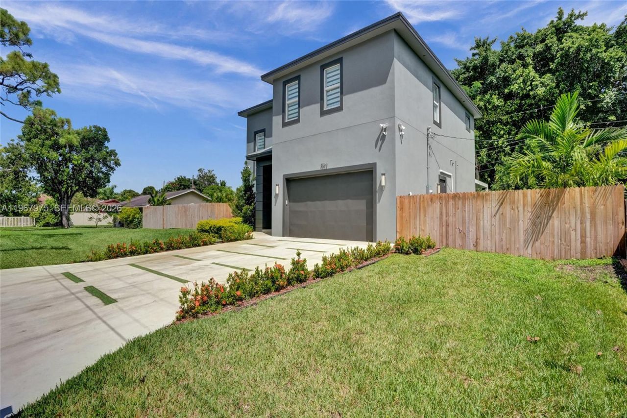 4593 Meadow Green Trl , Lake Worth, FL 33463 Photo