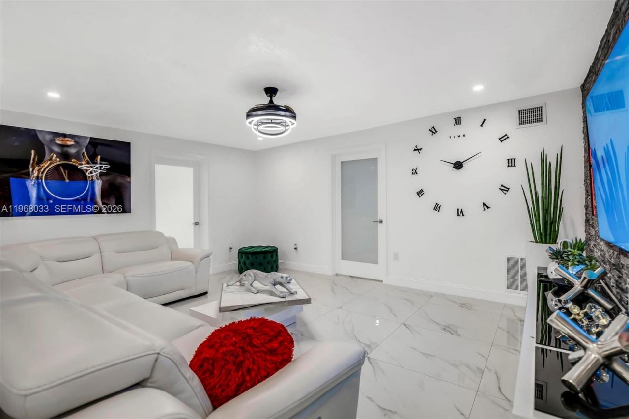 4920 NW 196th Ter , Miami Gardens, FL 33055 Photo