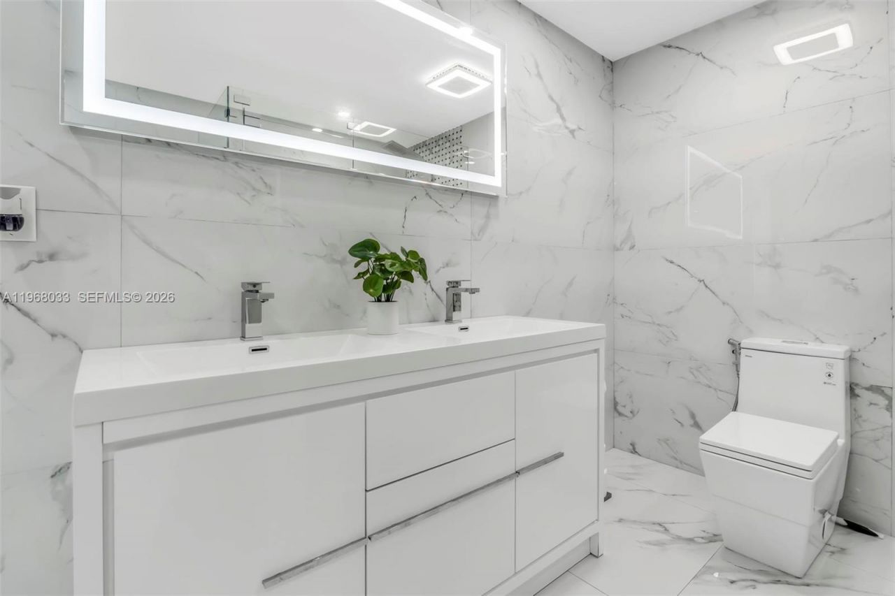 4920 NW 196th Ter , Miami Gardens, FL 33055 Photo