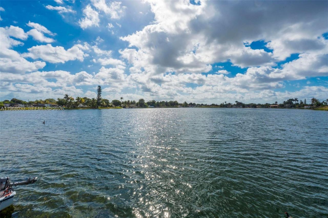 4920 NW 196th Ter , Miami Gardens, FL 33055 Photo