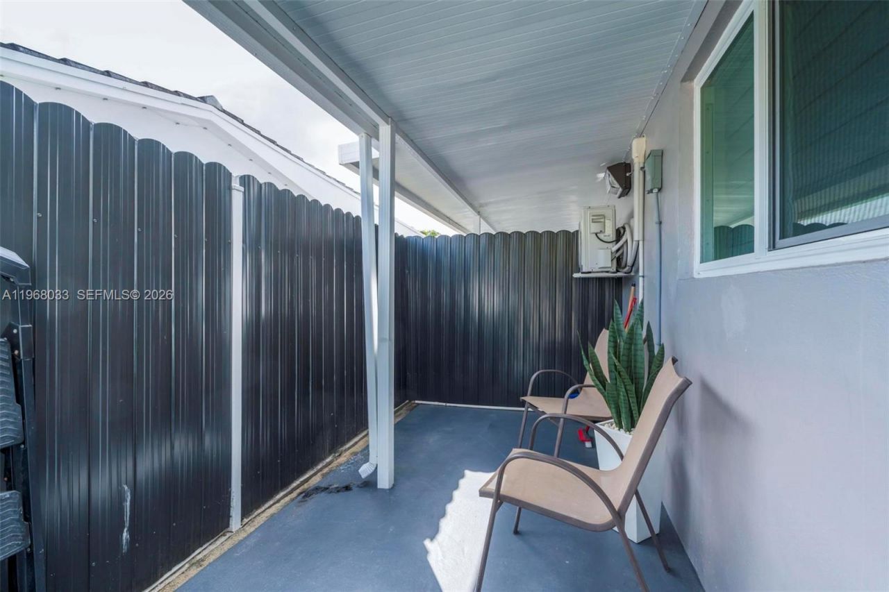 4920 NW 196th Ter , Miami Gardens, FL 33055 Photo