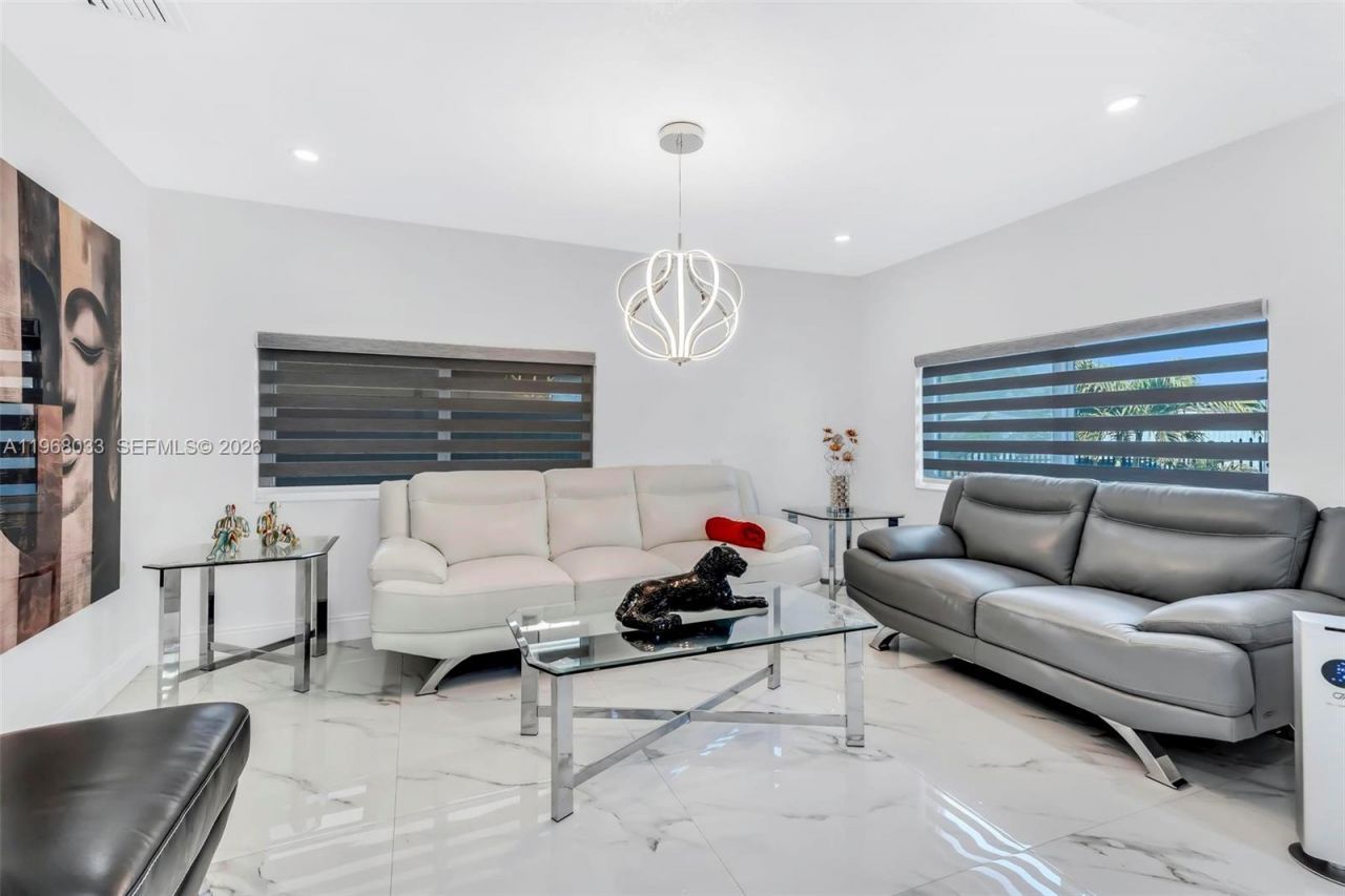 4920 NW 196th Ter , Miami Gardens, FL 33055 Photo