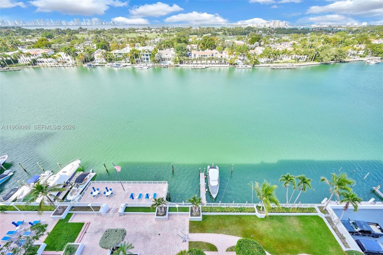 5700 Collins Ave , Unit 12K, Miami Beach, FL 33140 Photo