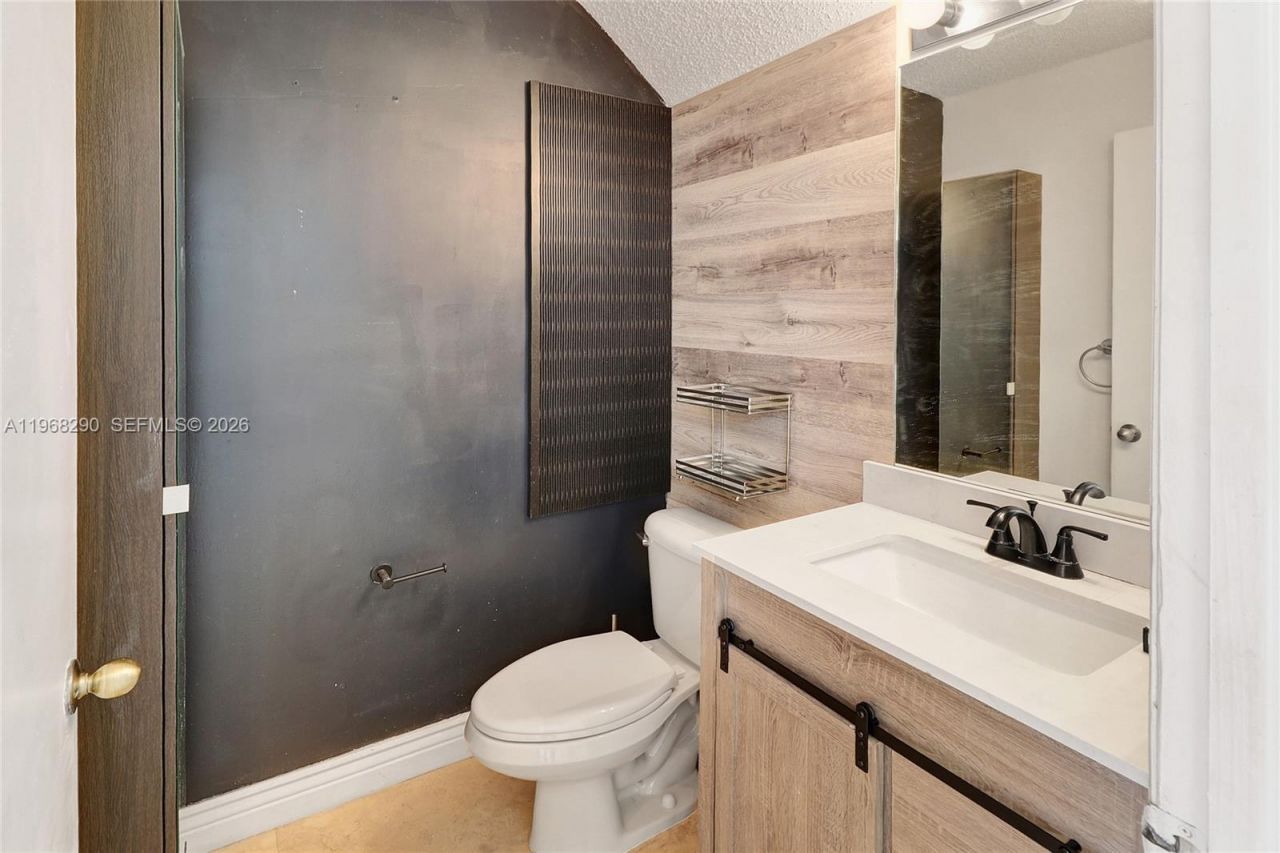 13212 NW 8th St, Pembroke Pines, FL 33028 Photo