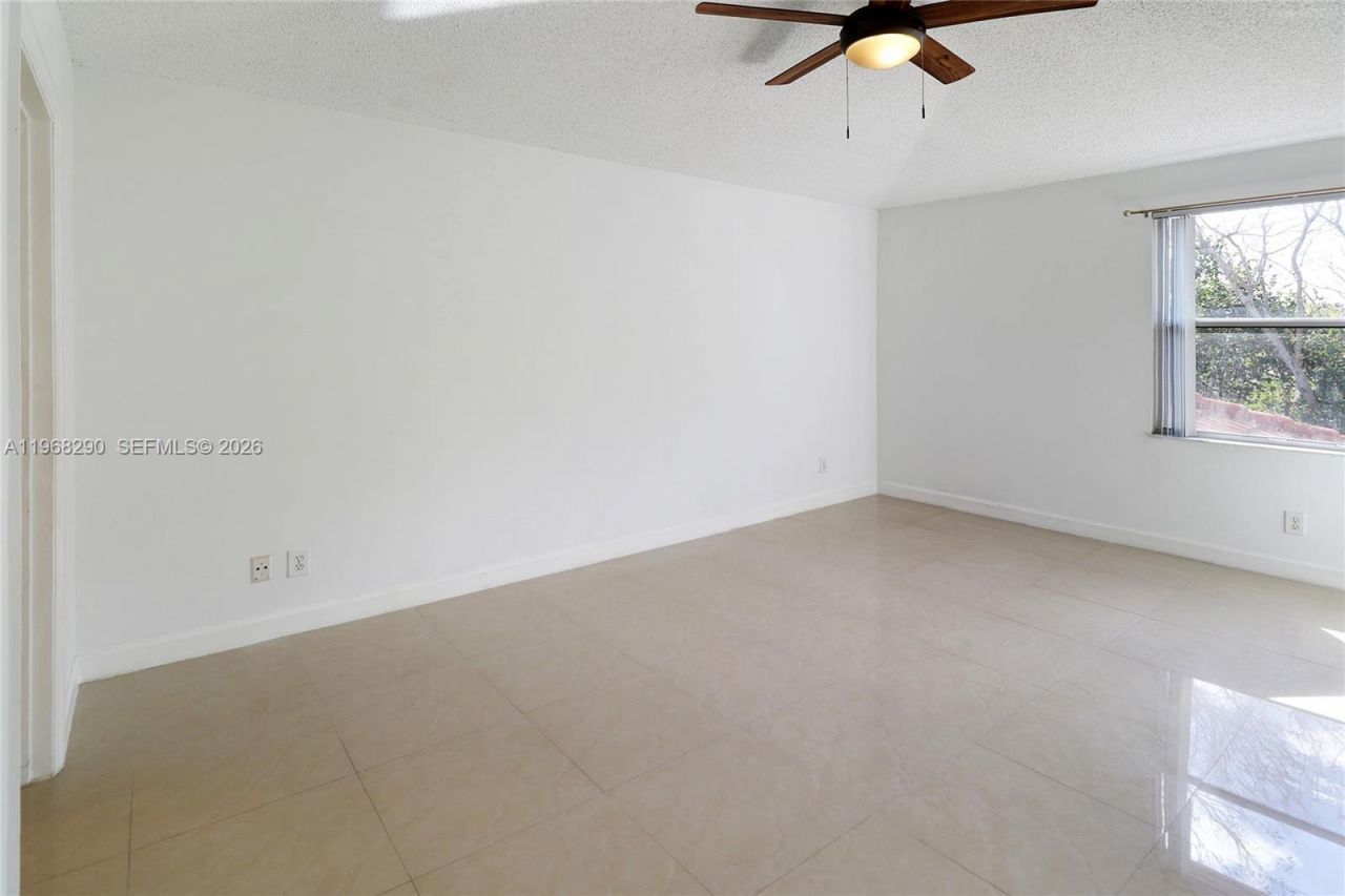 13212 NW 8th St, Pembroke Pines, FL 33028 Photo