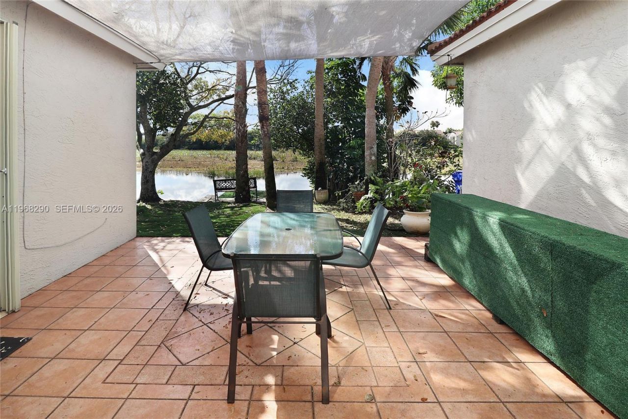 13212 NW 8th St, Pembroke Pines, FL 33028 Photo