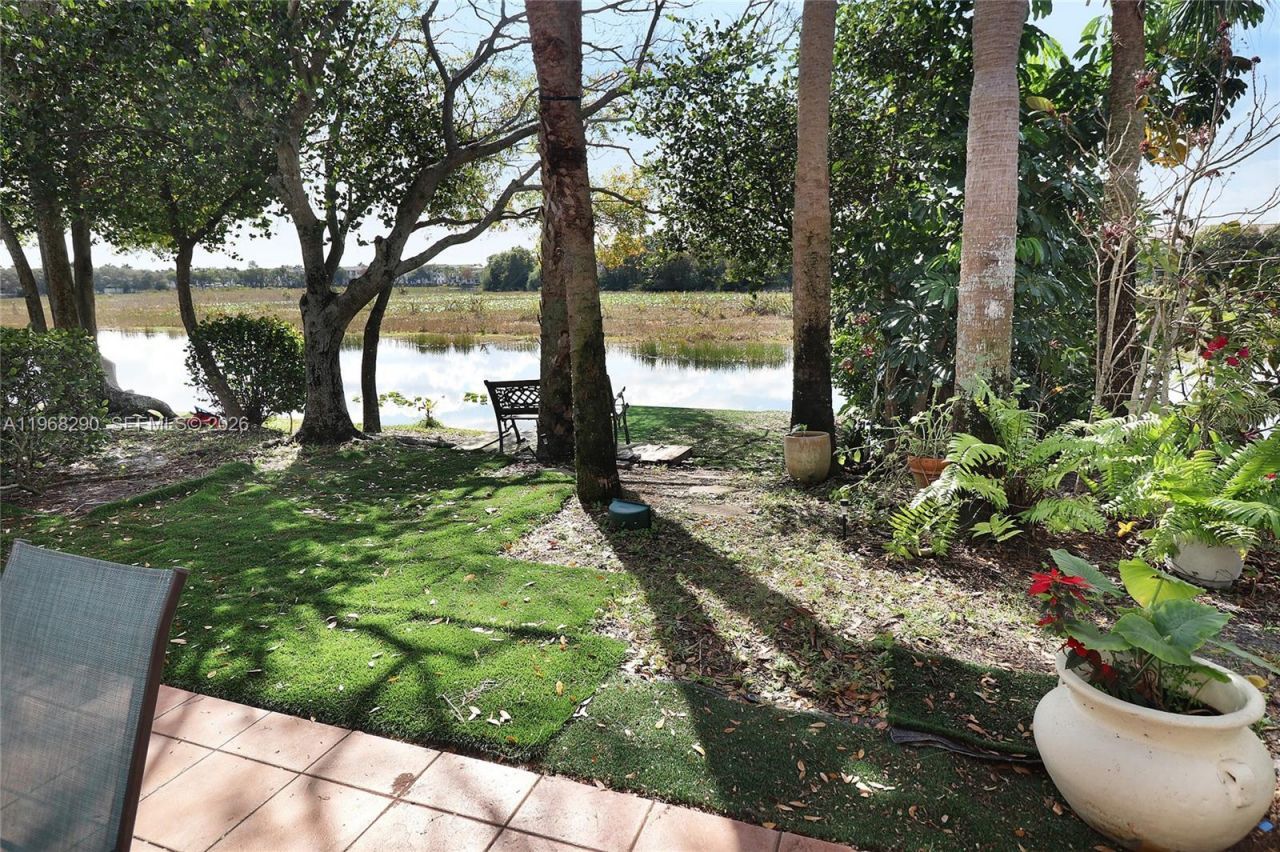 13212 NW 8th St, Pembroke Pines, FL 33028 Photo