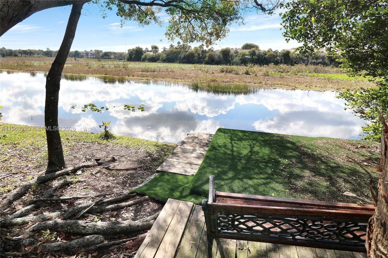 13212 NW 8th St, Pembroke Pines, FL 33028 Photo