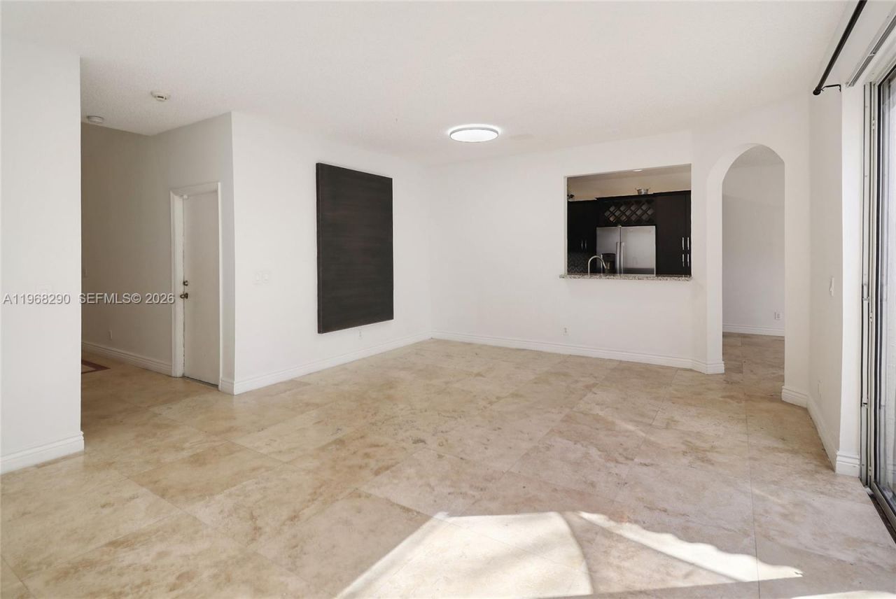 13212 NW 8th St, Pembroke Pines, FL 33028 Photo