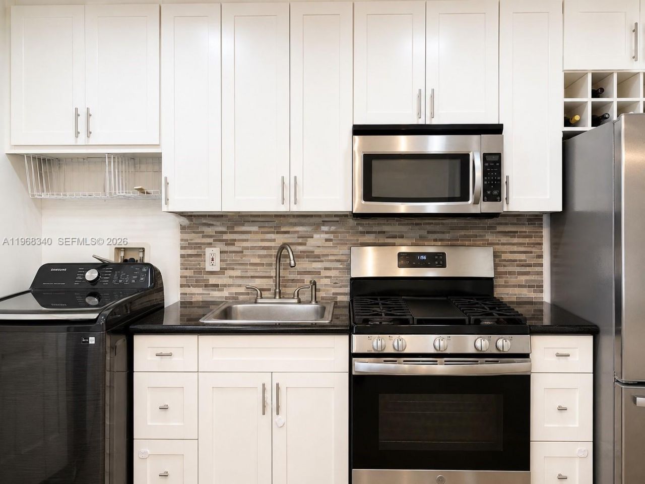 20311 NE 2nd Ave, Unit 15, Miami, FL 33179 Photo