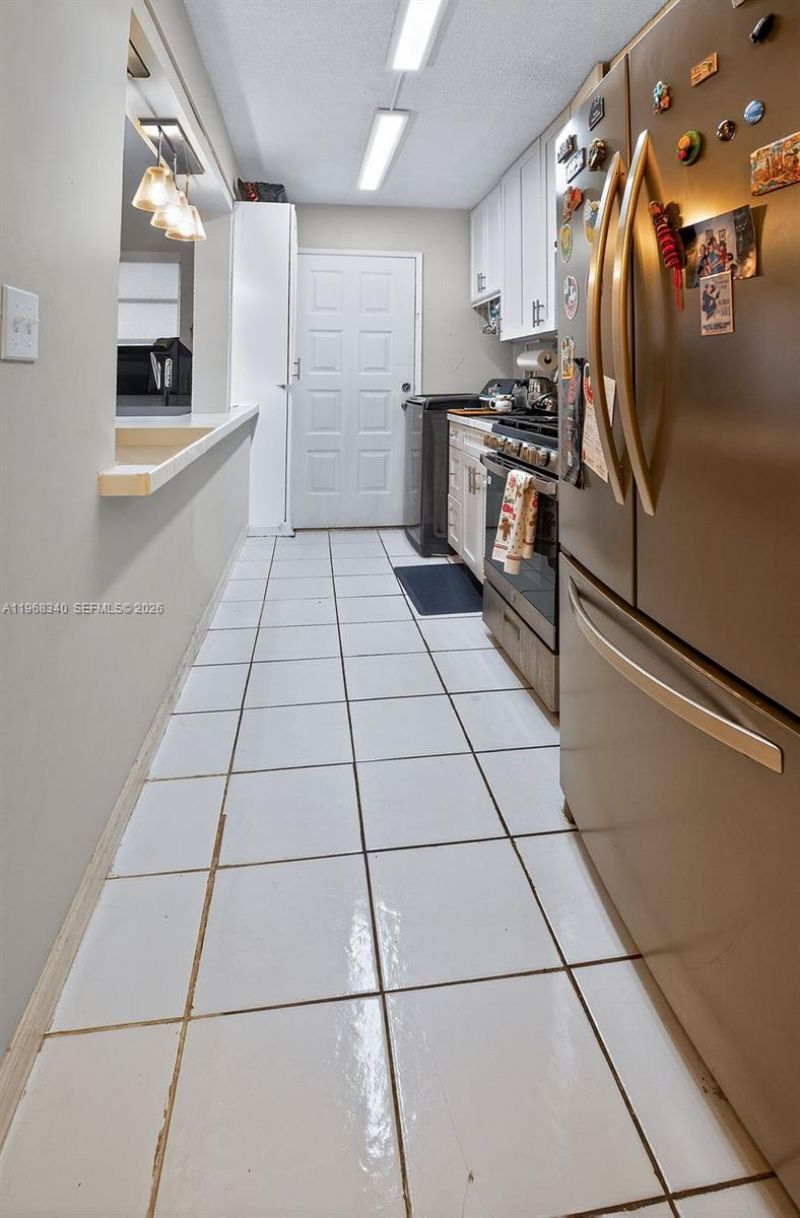 20311 NE 2nd Ave , Unit 15, Miami, FL 33179 Photo