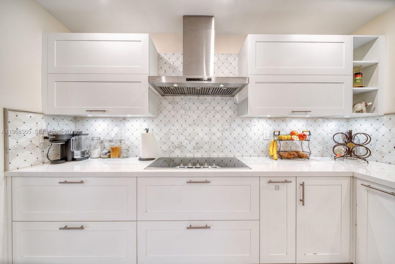 8245 SW 149th Dr, Palmetto Bay, FL 33158 Photo