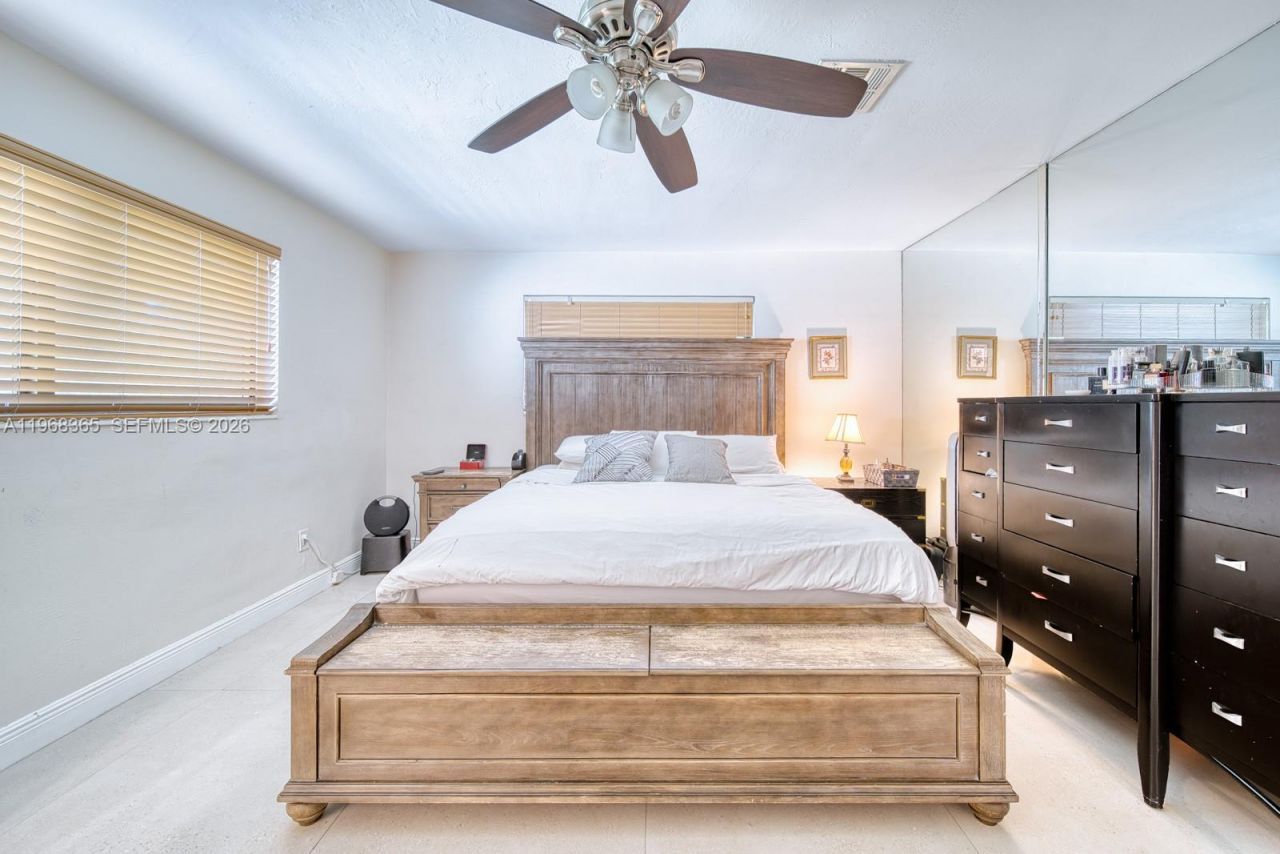 8245 SW 149th Dr, Palmetto Bay, FL 33158 Photo