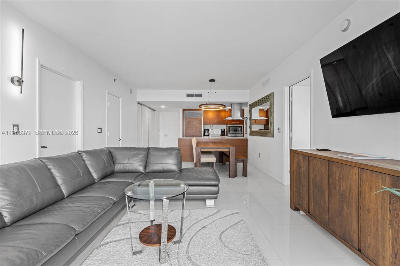 495 Brickell Ave, Unit 905, Miami, FL 33131 Photo