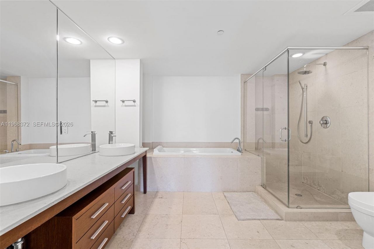 495 Brickell Ave, Unit 905, Miami, FL 33131 Photo