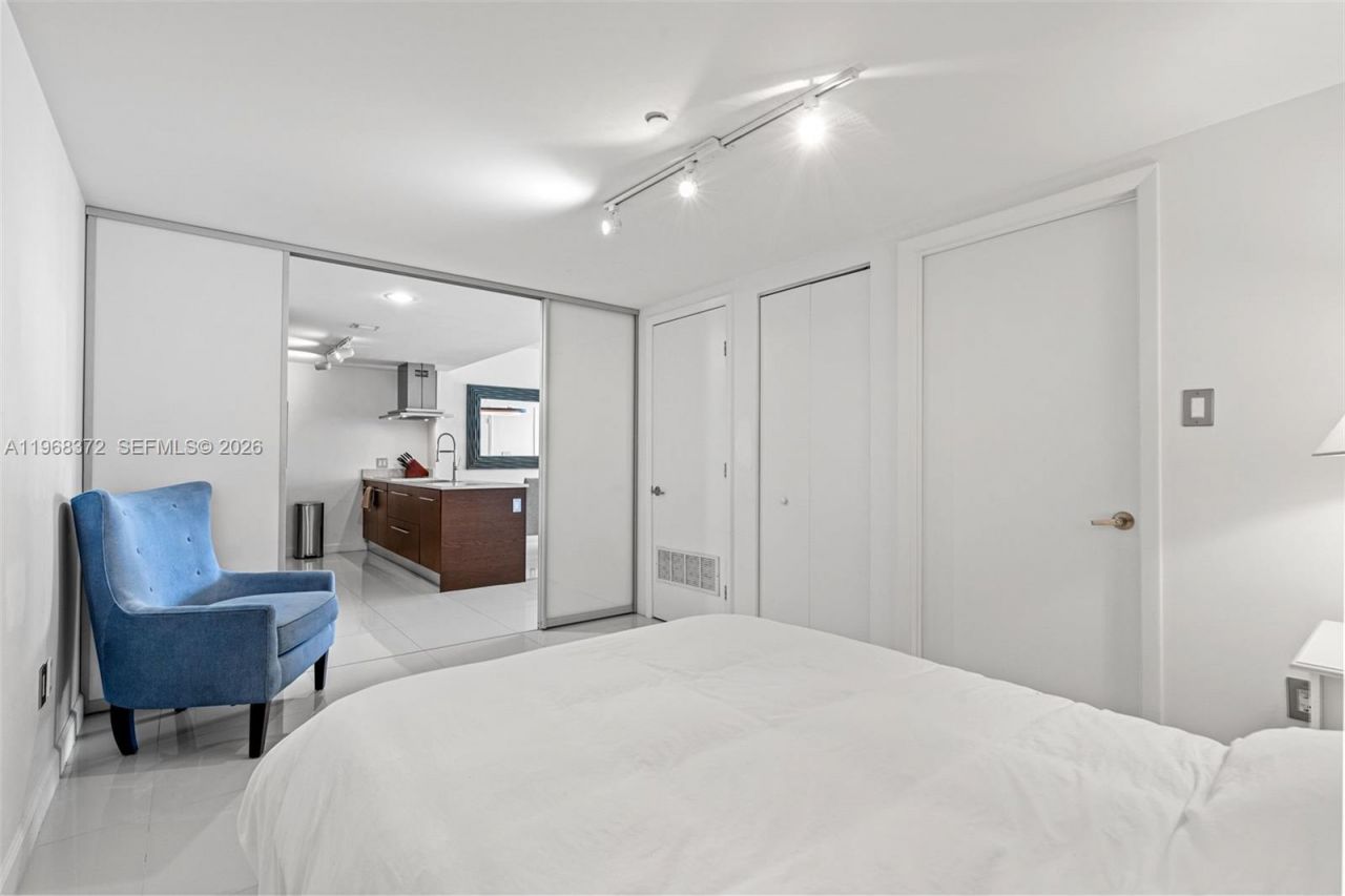 495 Brickell Ave, Unit 905, Miami, FL 33131 Photo