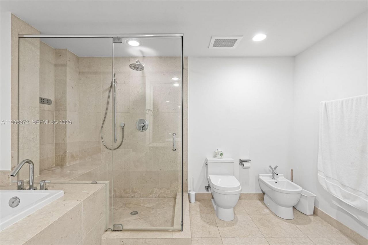 495 Brickell Ave, Unit 905, Miami, FL 33131 Photo