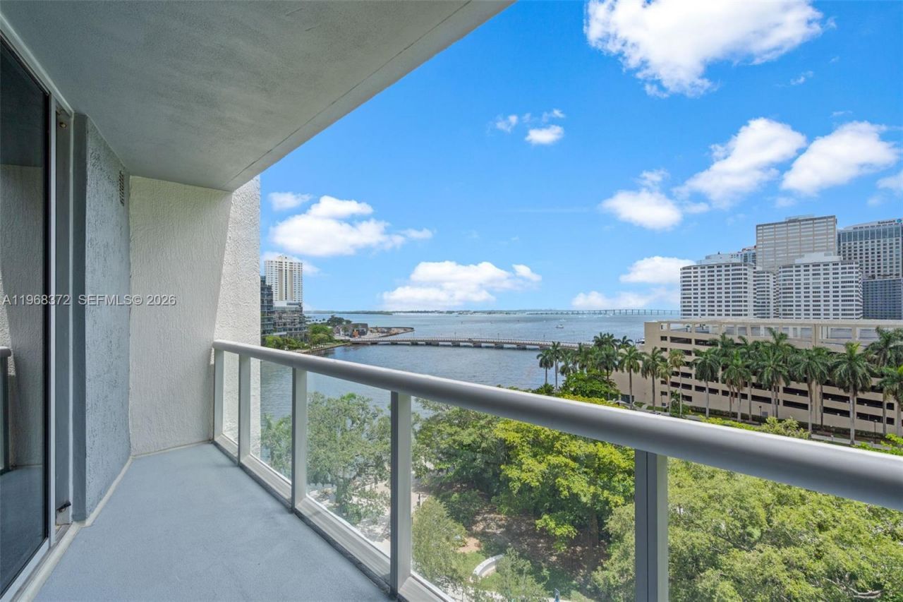 495 Brickell Ave, Unit 905, Miami, FL 33131 Photo