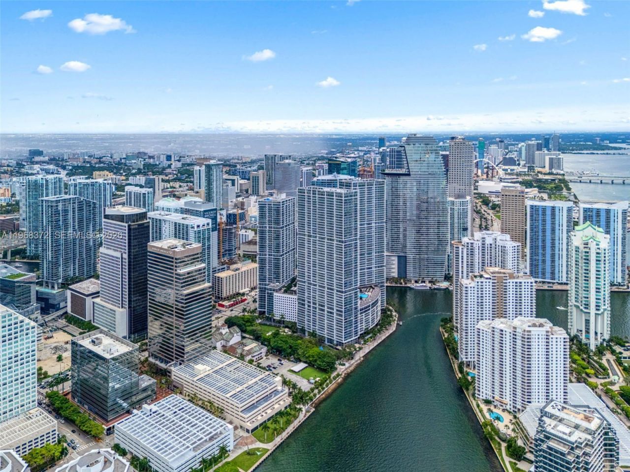 495 Brickell Ave, Unit 905, Miami, FL 33131 Photo
