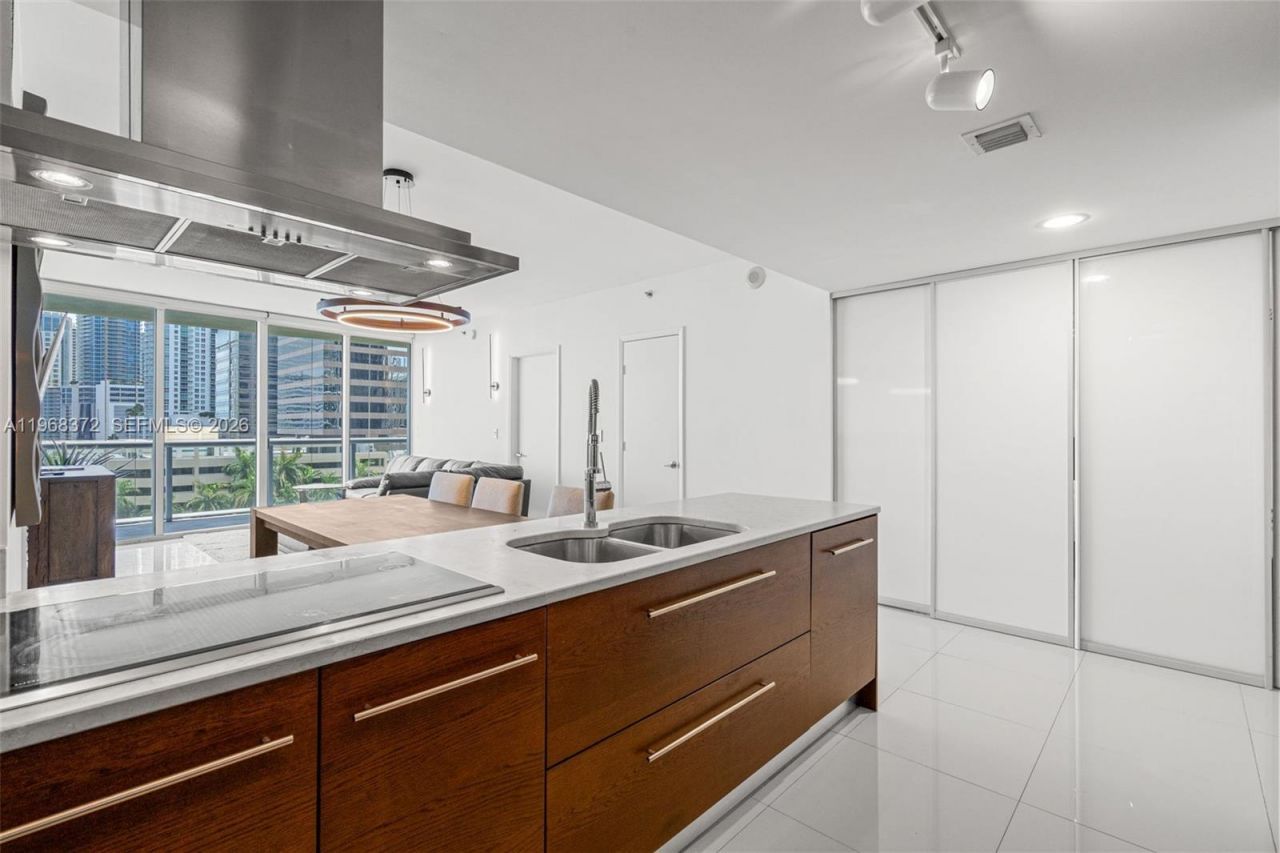 495 Brickell Ave, Unit 905, Miami, FL 33131 Photo