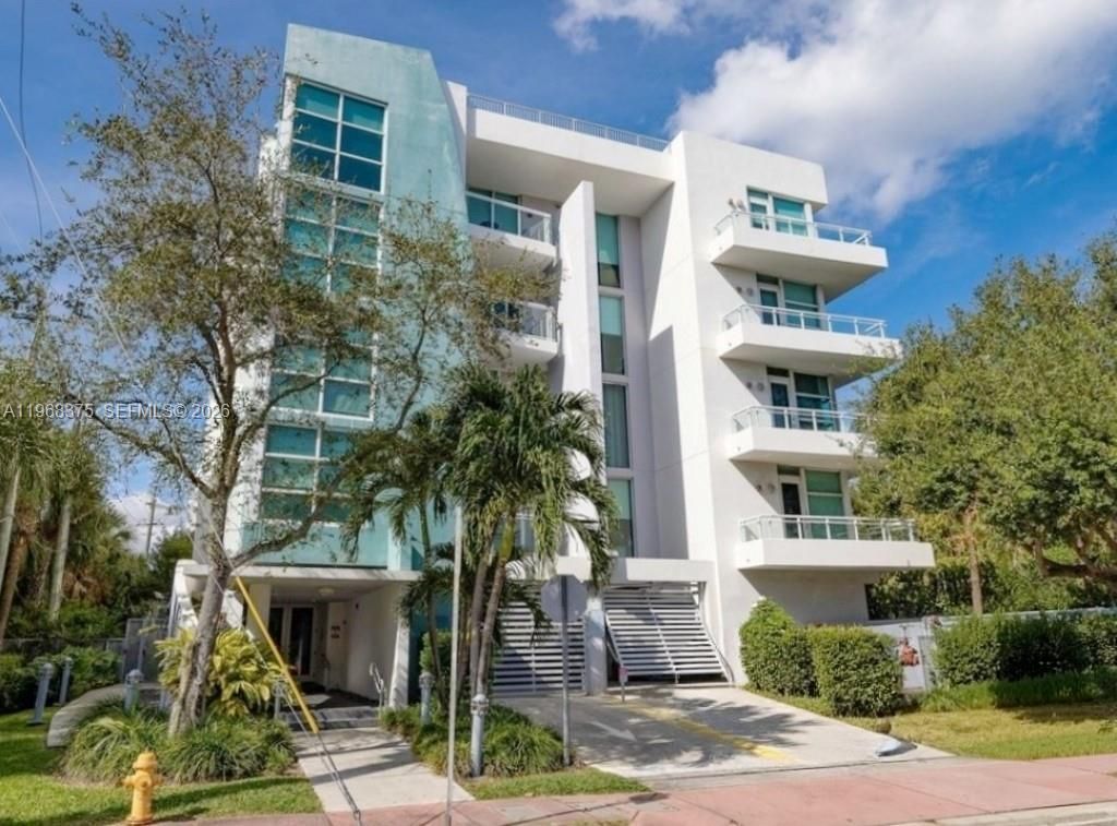 2020 Prairie Ave, Unit 502, Miami Beach, FL 33139 Photo
