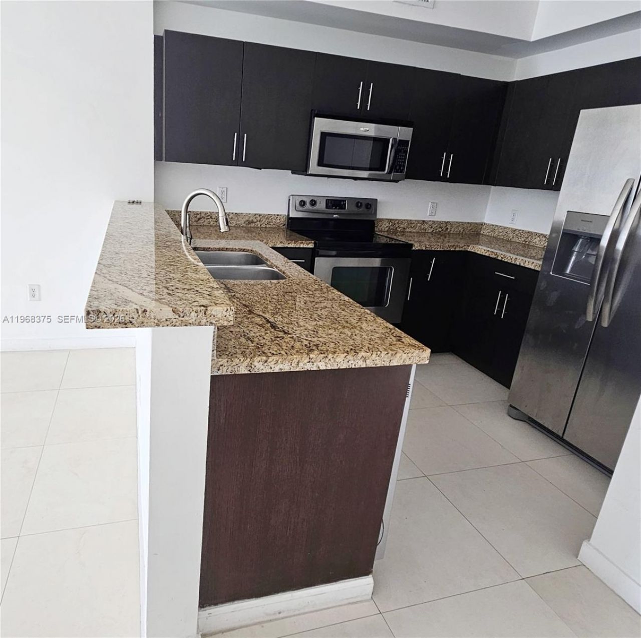 2020 Prairie Ave, Unit 502, Miami Beach, FL 33139 Photo