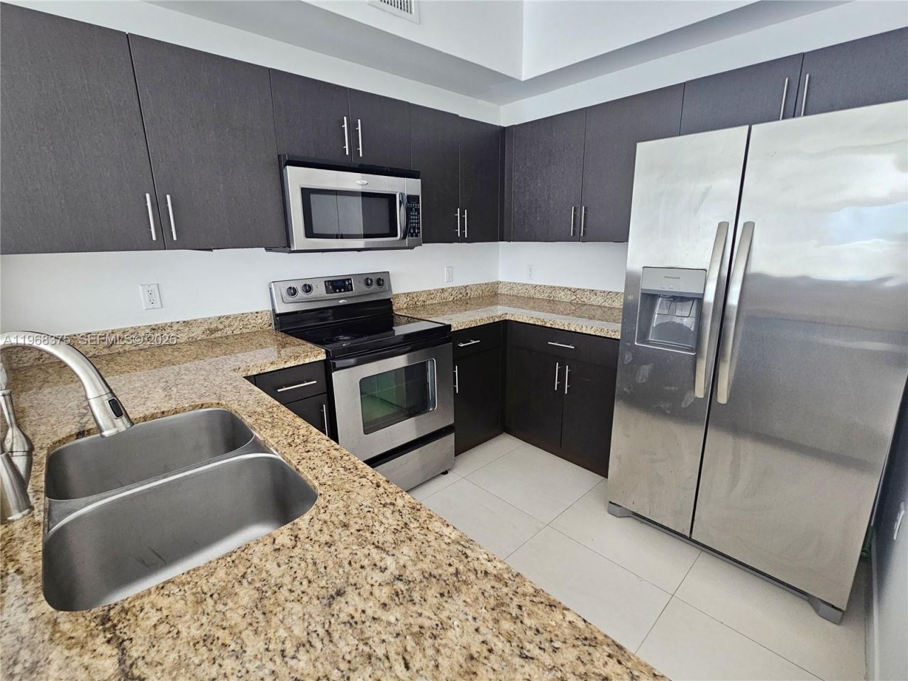 2020 Prairie Ave, Unit 502, Miami Beach, FL 33139 Photo