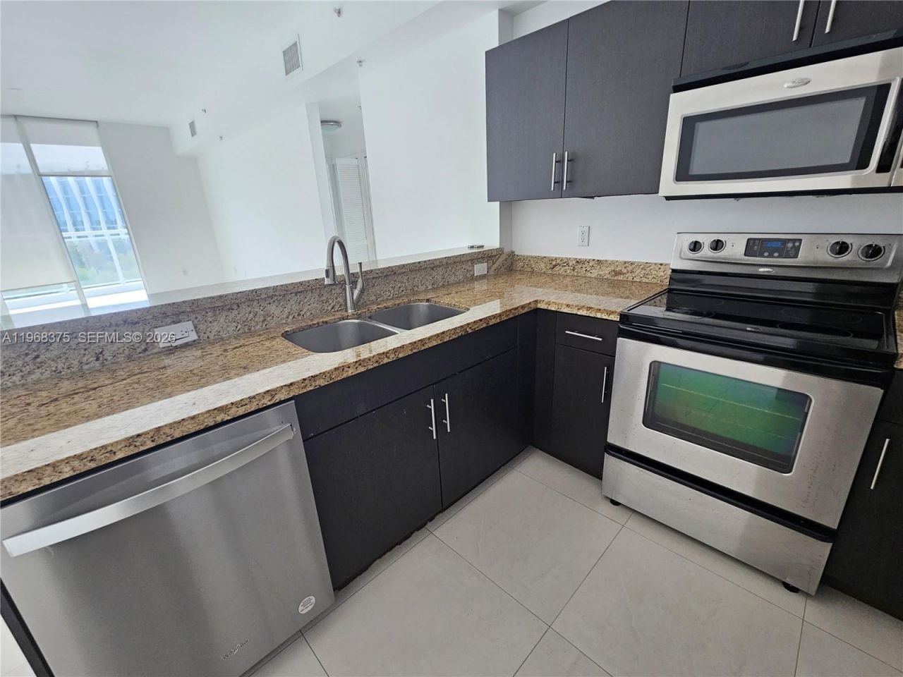 2020 Prairie Ave, Unit 502, Miami Beach, FL 33139 Photo