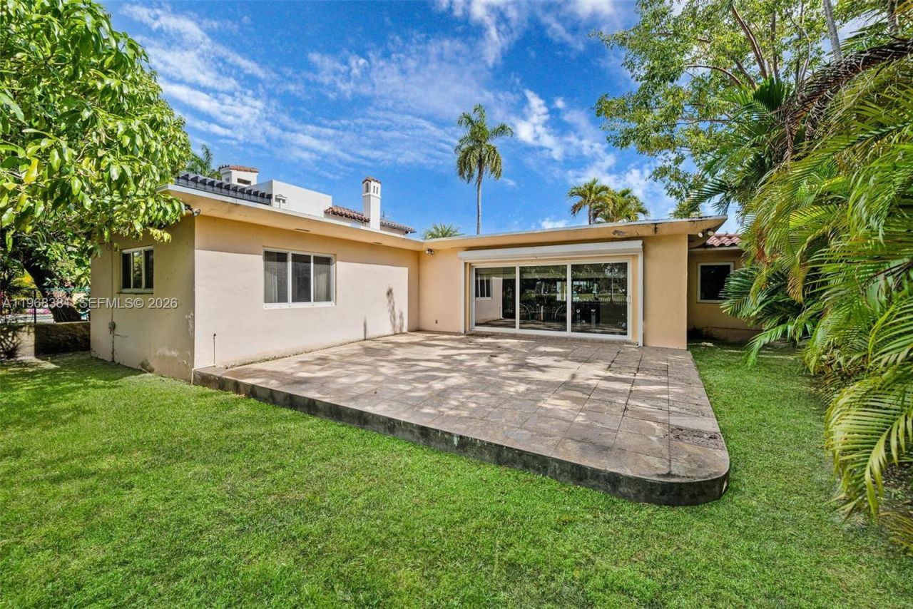 5220 La Gorce Dr , Miami Beach, FL 33140 Photo