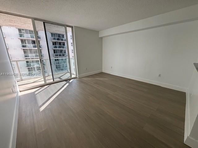 5085 NW 7th St, Unit 1110, Miami, FL 33126 Photo