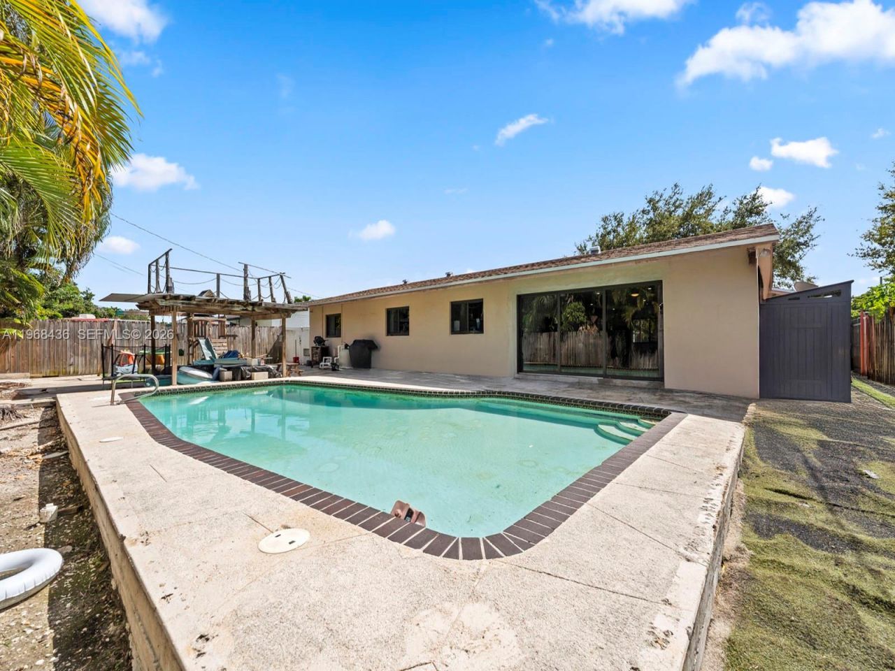 10415 SW 200th St , Cutler Bay, FL 33157 Photo