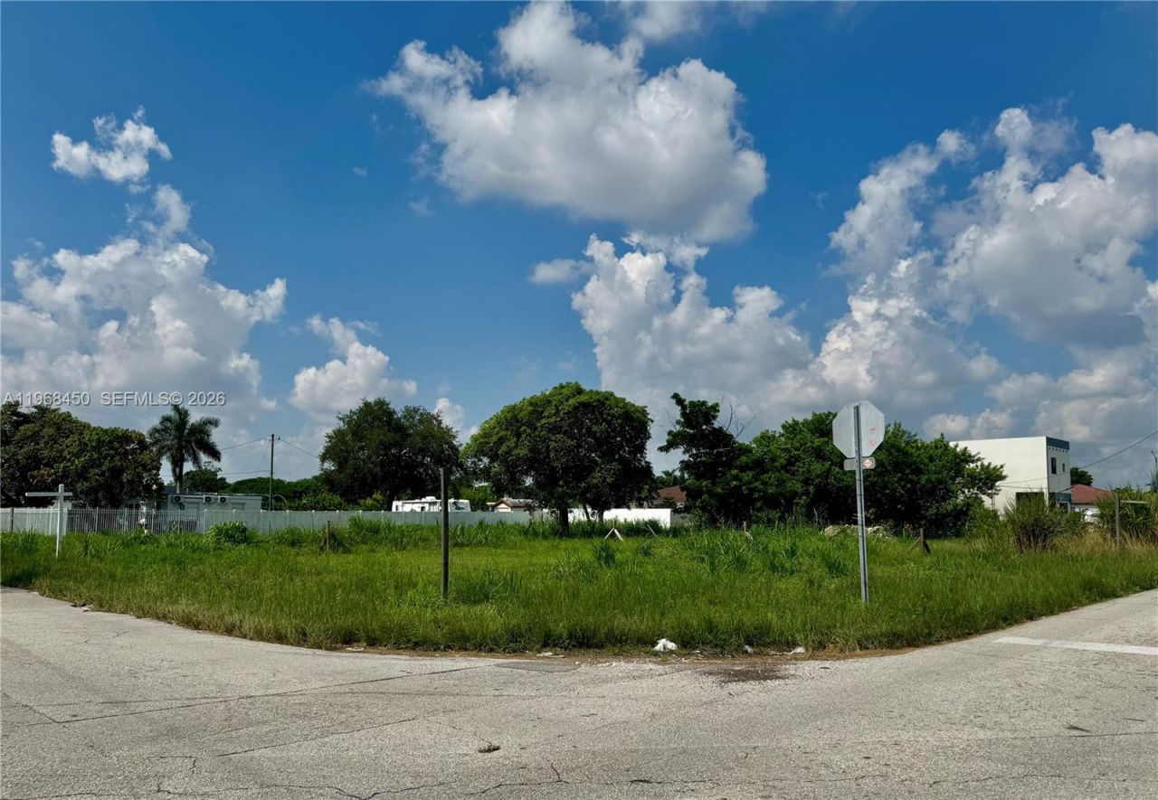 12208 SW 220 St, Miami, FL 33170 Photo
