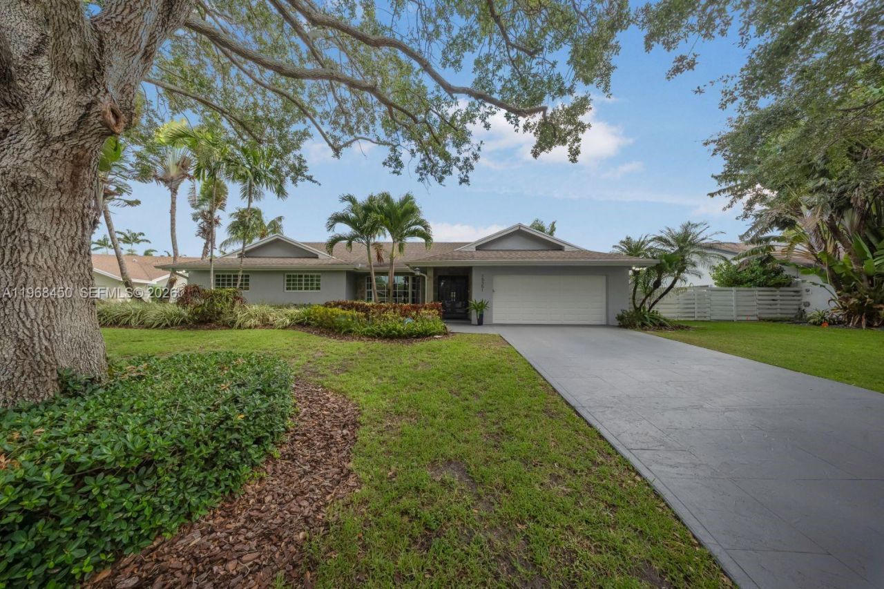 12208 SW 220 St, Miami, FL 33170 Photo