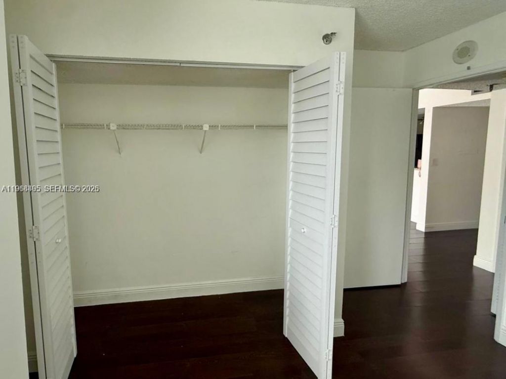 850 N Miami Ave, Unit W-2105, Miami, FL 33136 Photo