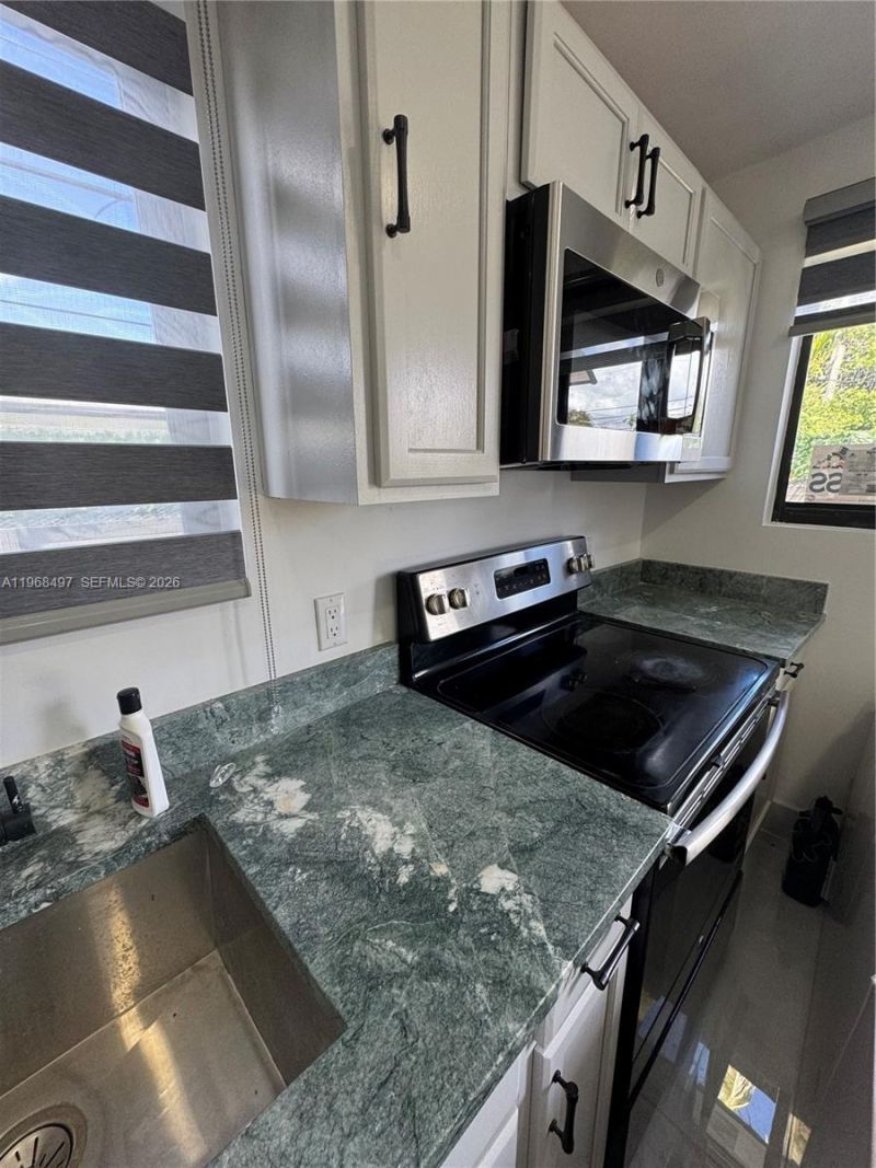 1710 SW 99th Ter, Unit 02, Miramar, FL 33025 Photo