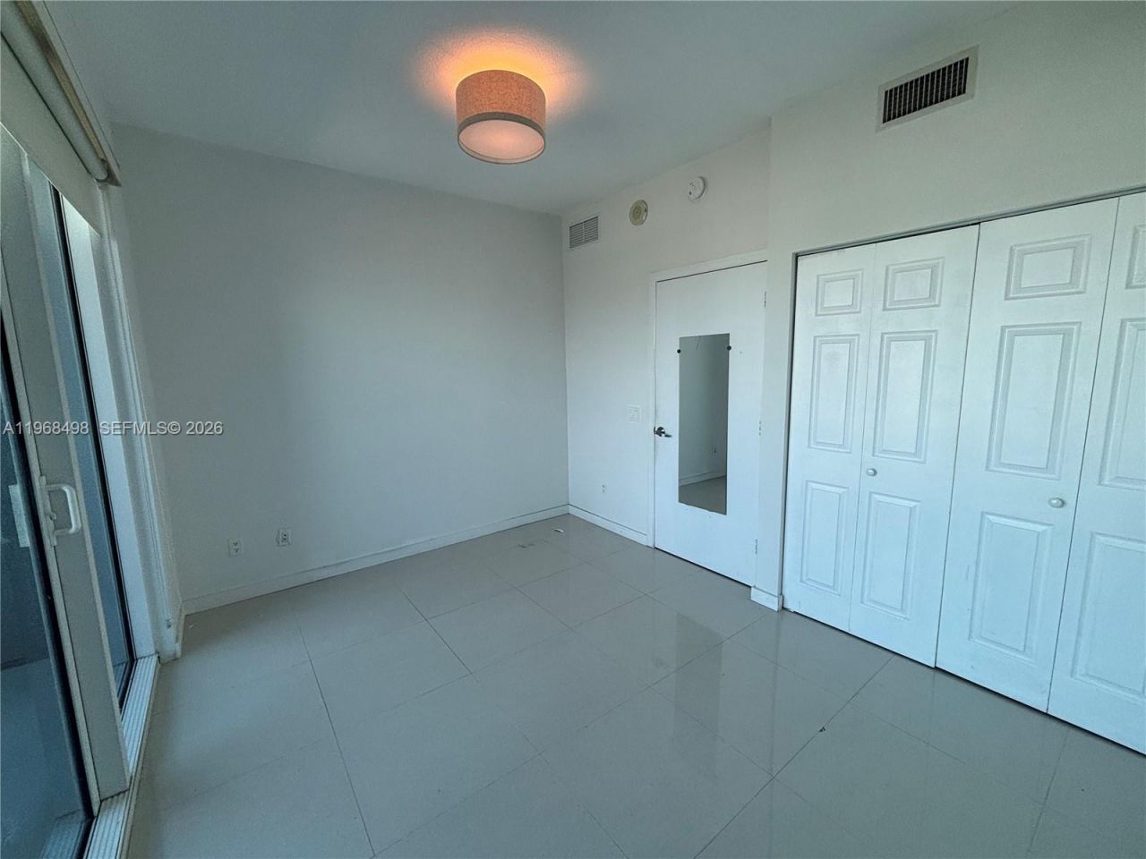 60 SW 13 St, Unit 1415, Miami, FL 33131 Photo