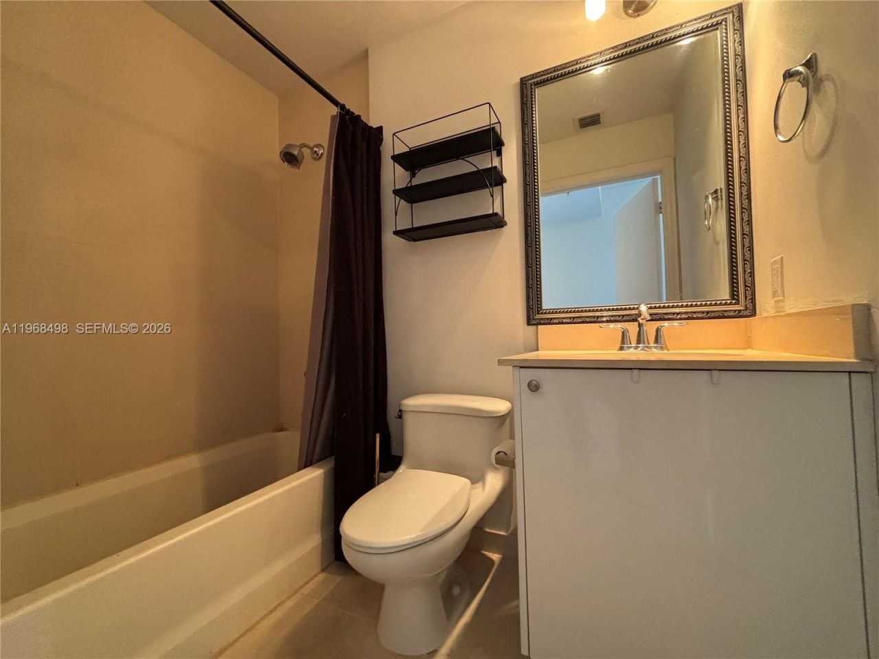 60 SW 13 St, Unit 1415, Miami, FL 33131 Photo