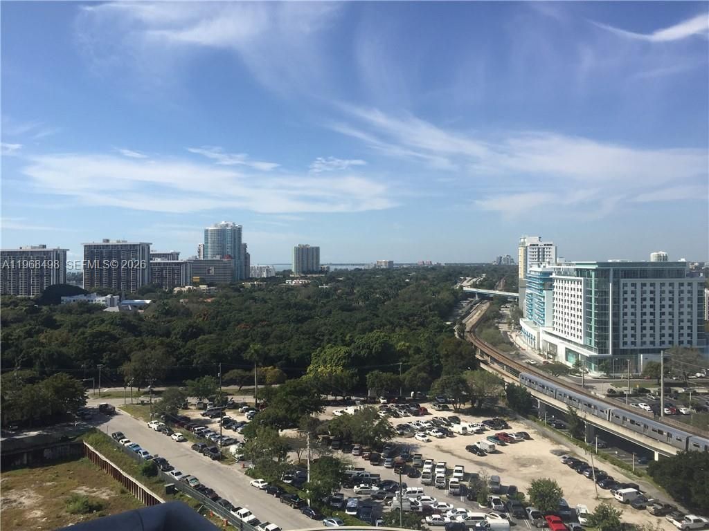 60 SW 13 St, Unit 1415, Miami, FL 33131 Photo