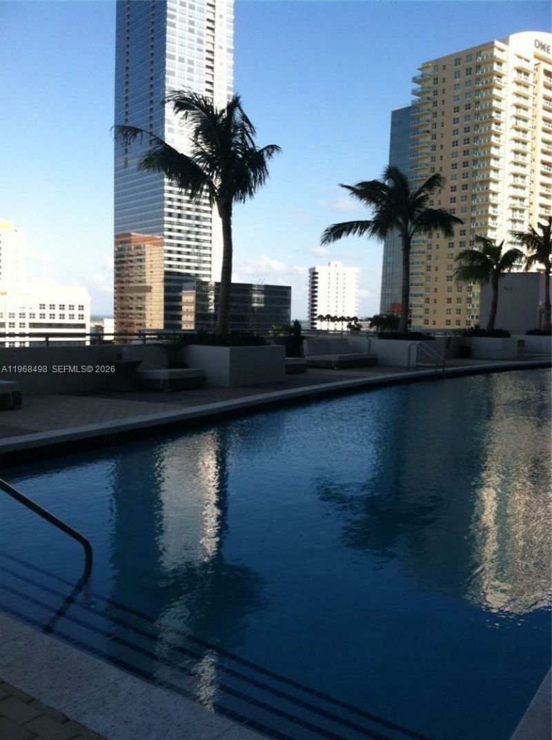 60 SW 13 St, Unit 1415, Miami, FL 33131 Photo