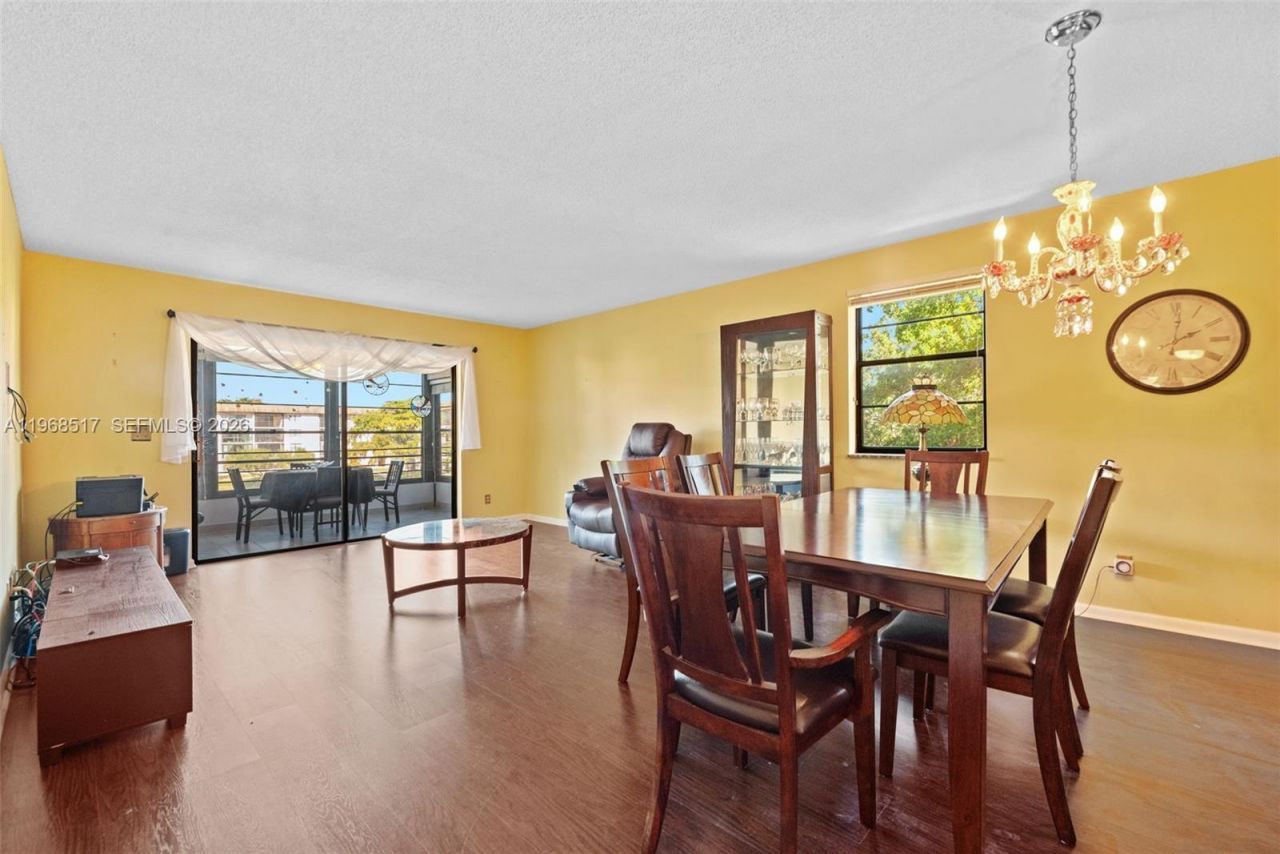 4950 E Sabal Palm Blvd , Unit 310, Tamarac, FL 33319 Photo