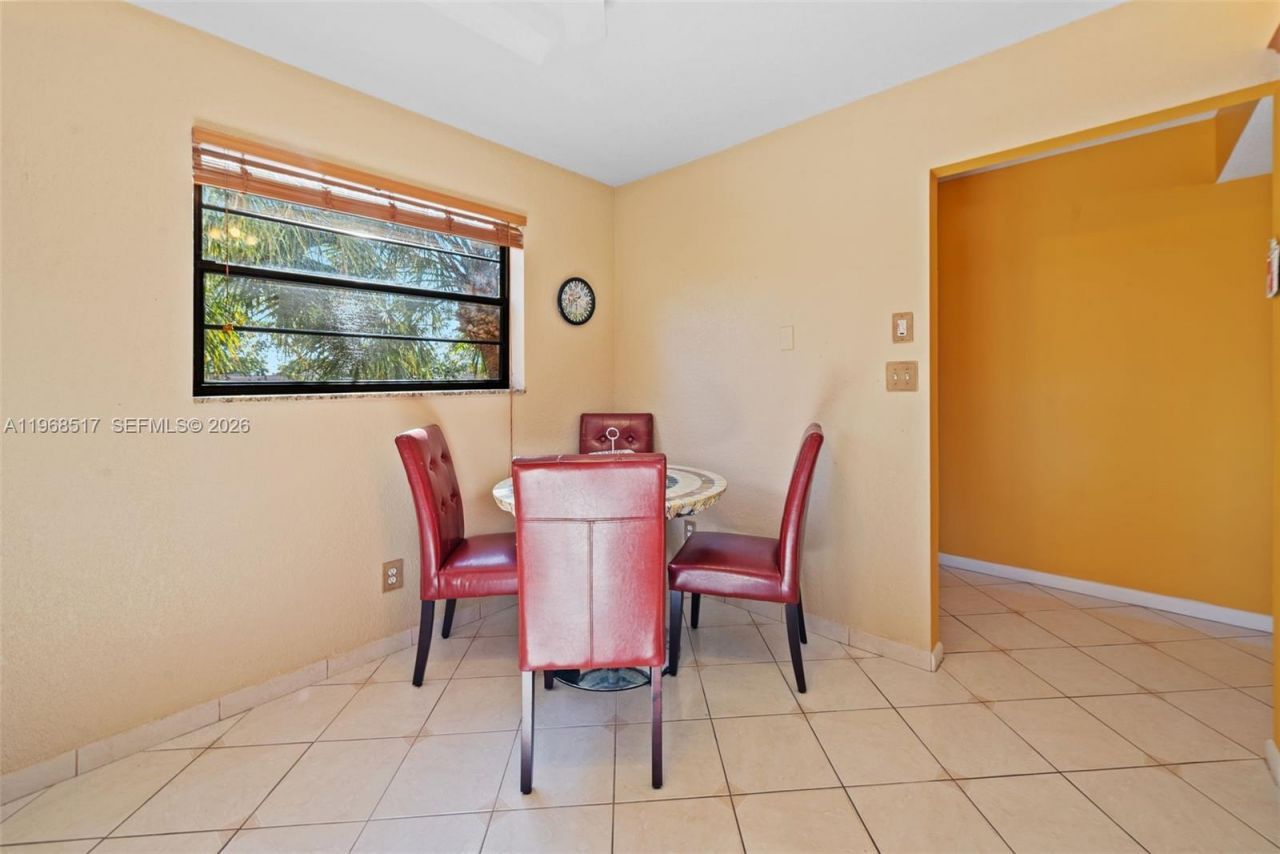 4950 E Sabal Palm Blvd , Unit 310, Tamarac, FL 33319 Photo