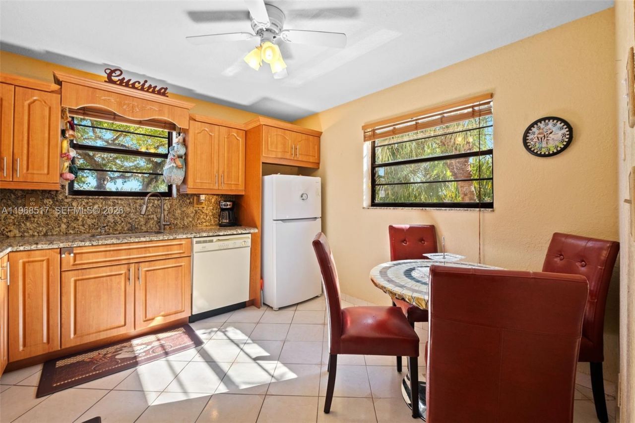 4950 E Sabal Palm Blvd , Unit 310, Tamarac, FL 33319 Photo