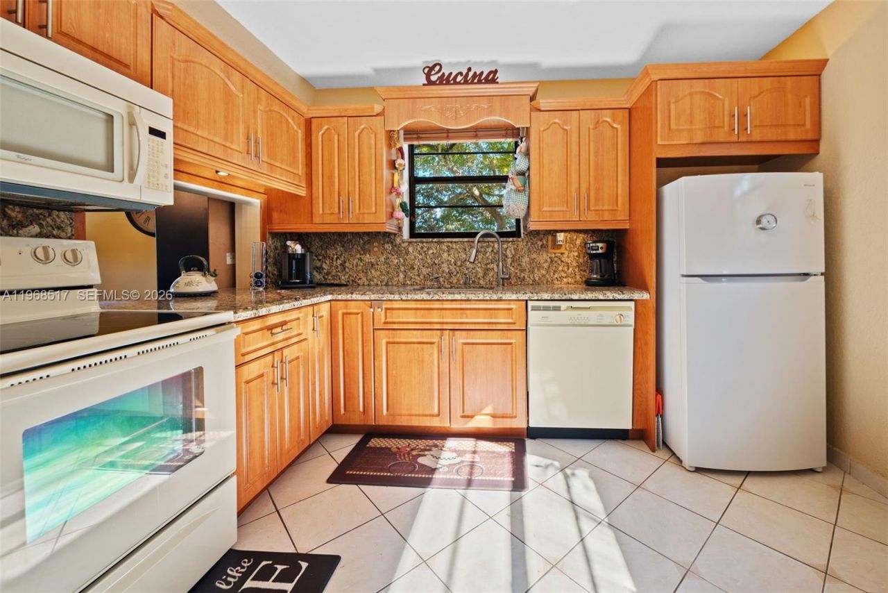 4950 E Sabal Palm Blvd , Unit 310, Tamarac, FL 33319 Photo