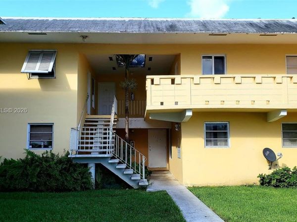 7368 SW 82nd St, Unit E216, Miami, FL 33143