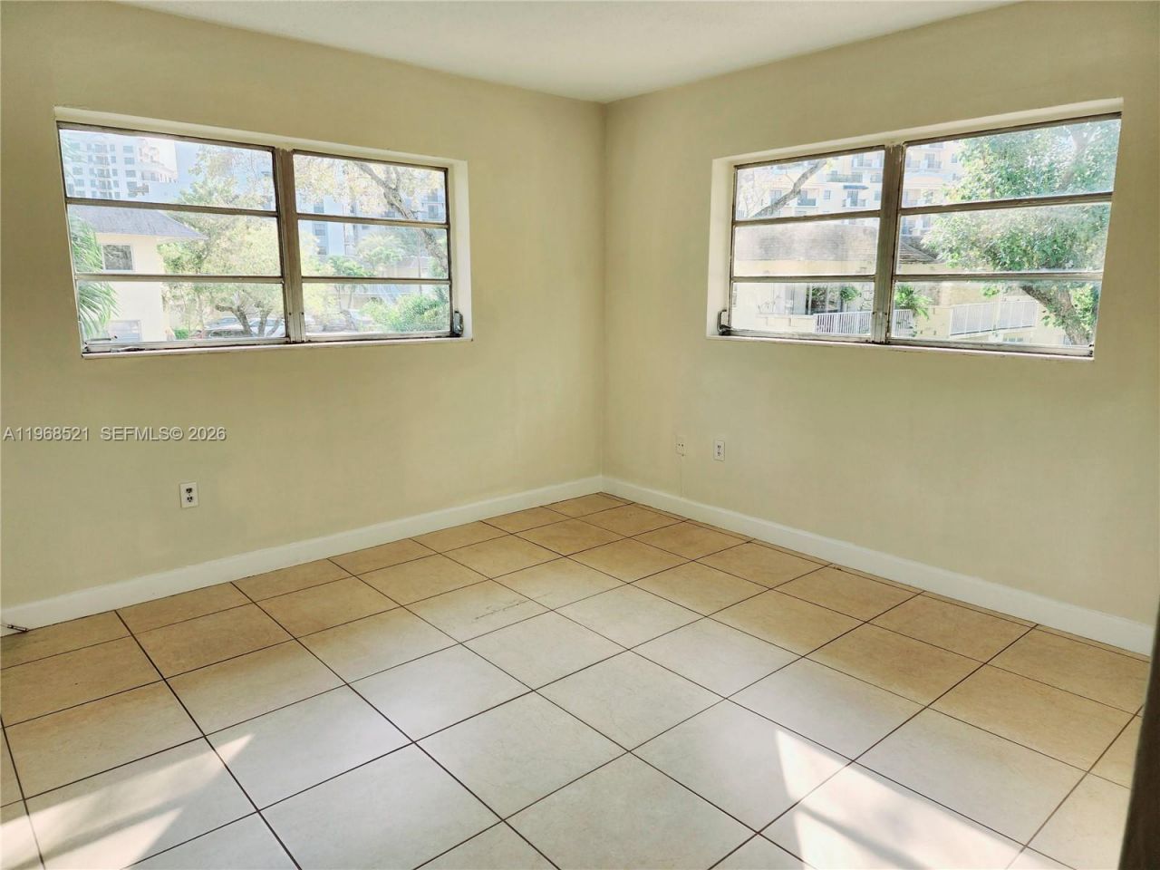 7368 SW 82nd St, Unit E216, Miami, FL 33143 Photo