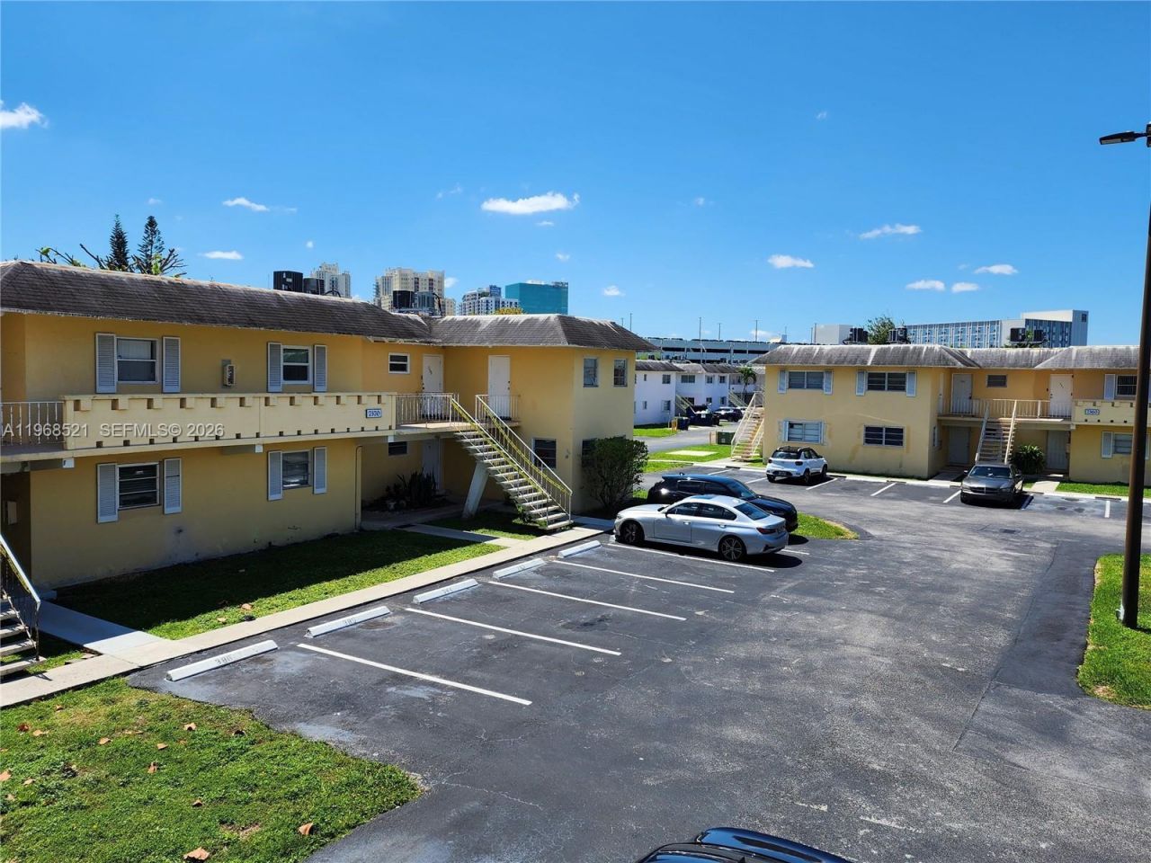 7368 SW 82nd St, Unit E216, Miami, FL 33143 Photo